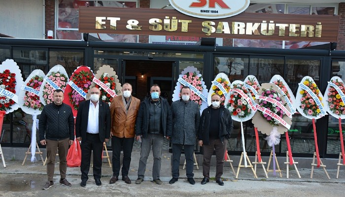 BORSA MECLİS BAŞKANI ABDULLAH DENİZ, BORSANIN ÜYESİ SK KAHRAMANLAR ET VE SÜT ŞARKÜTERİ AÇILIŞINA KATILDI.