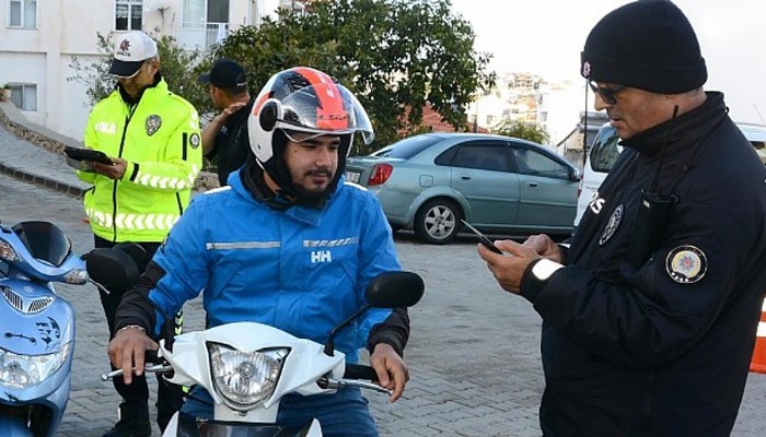 Bayramiç Kaymakamlığından Motosiklet Sürücülerine Kask Uyarısı