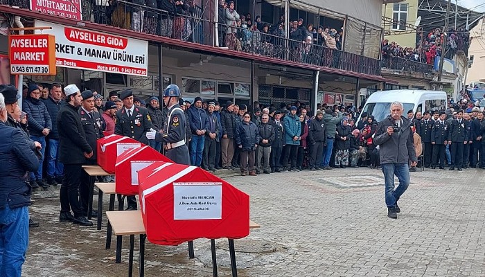 Astsubay Üst Çavuş ve Ailesi ebediyete uğurlandı.