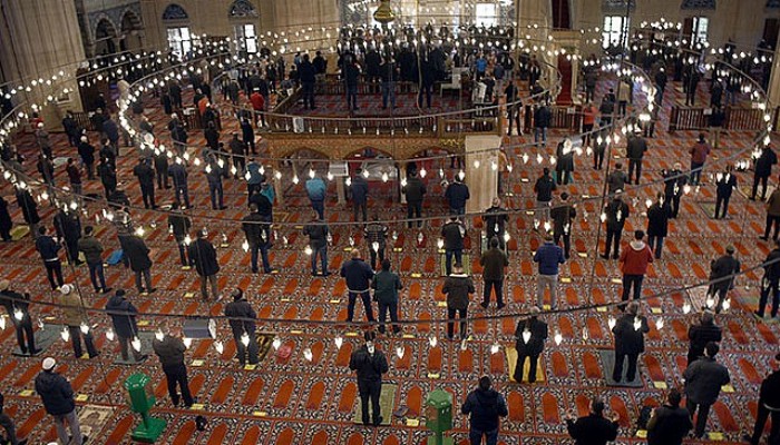 Türkiye genelinde camilerde yağmur için dua edildi